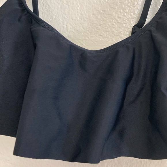 Old Navy Ruffle Swimsuit Top - Picture 3 of 3